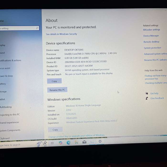 Lenovo IdeaPad 320-15IKB 7th Gen "Core i3" 2.40GHz 6GB RAM 512GB SSD Red - Damaged Hinge And Brig...