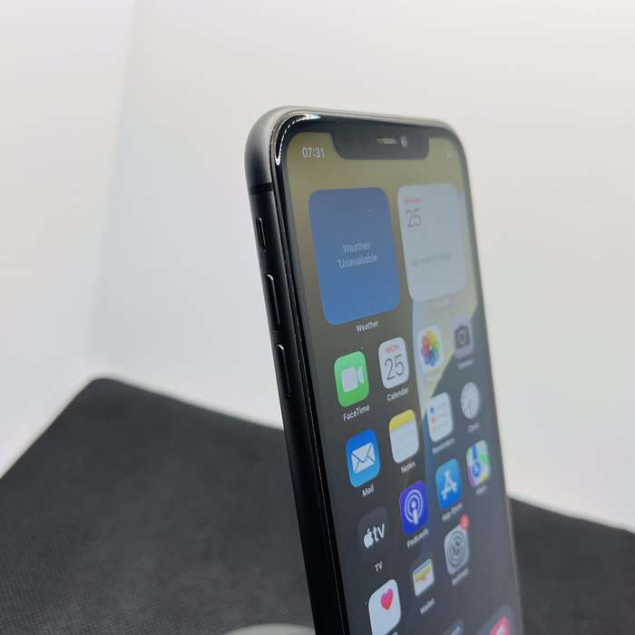Apple iPhone 11 128GB Black (6 Month Warranty)