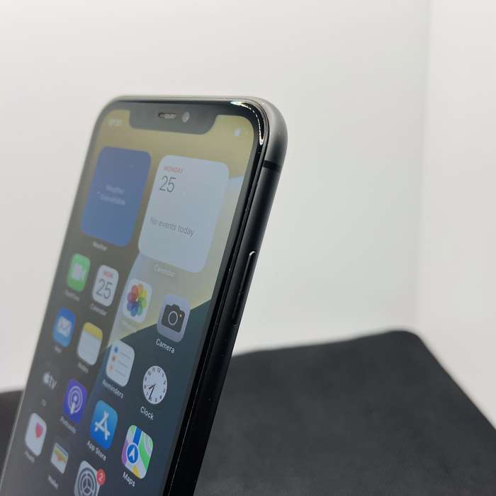 Apple iPhone 11 128GB Black (6 Month Warranty)