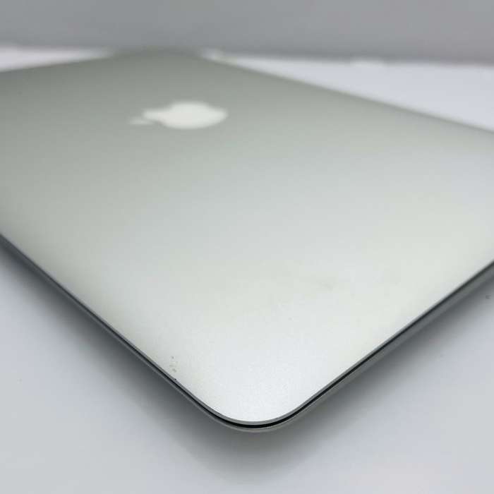 Apple MacBook Air 13-Inch Core i5 1.8GHz (2017) 8GB RAM 256GB SSD Silver (3 Month Warranty)...