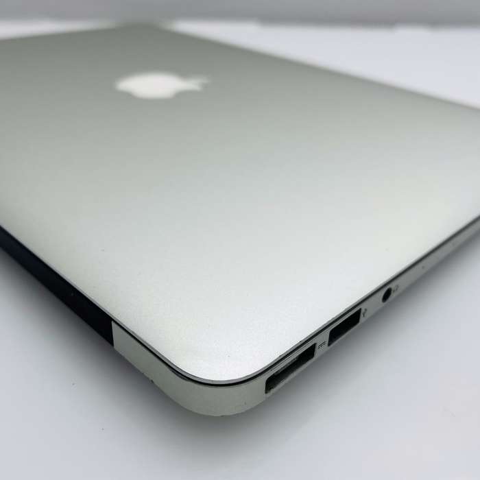 Apple MacBook Air 13-Inch Core i5 1.6GHz (Early 2015) 8GB RAM 128GB SSD Silver (3 Month War...