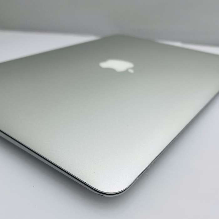 Apple MacBook Air 13-Inch Core i5 1.6GHz (Early 2015) 8GB RAM 128GB SSD Silver (3 Month War...