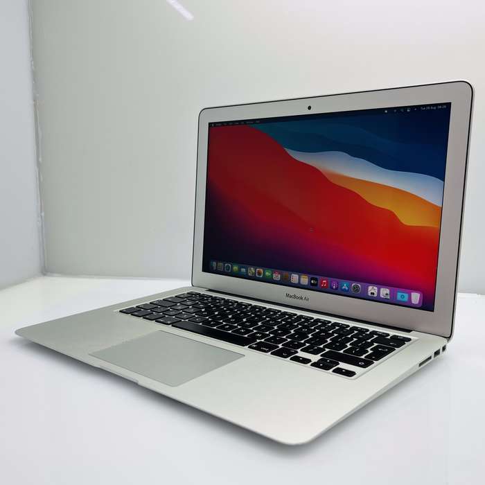 Apple MacBook Air 13-Inch Core i5 1.6GHz (Early 2015) 8GB RAM 128GB SSD Silver (3 Month War...