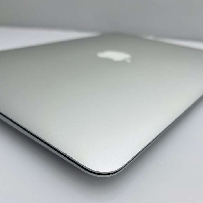 Apple MacBook Air 13-Inch Core i5 1.8GHz (2017) 8GB RAM 128GB SSD Silver (3 Month Warranty)...