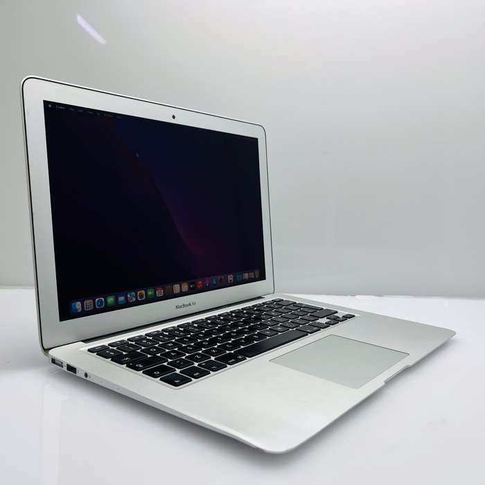 Apple MacBook Air 13-Inch Core i5 1.8GHz (2017) 8GB RAM 128GB SSD Silver (3 Month Warranty)...