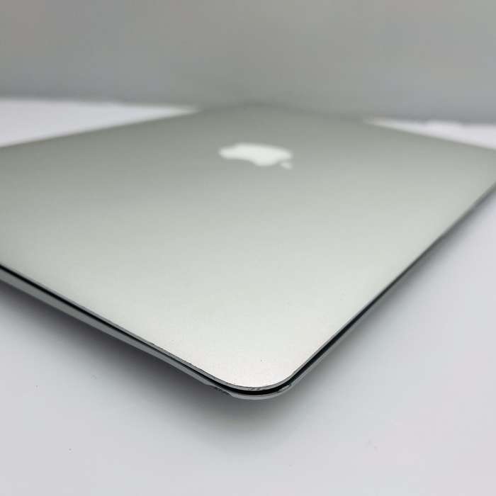 Apple MacBook Air 13-Inch Core i5 1.8GHz (2017) 8GB RAM 128GB SSD Silver (3 Month Warranty)...