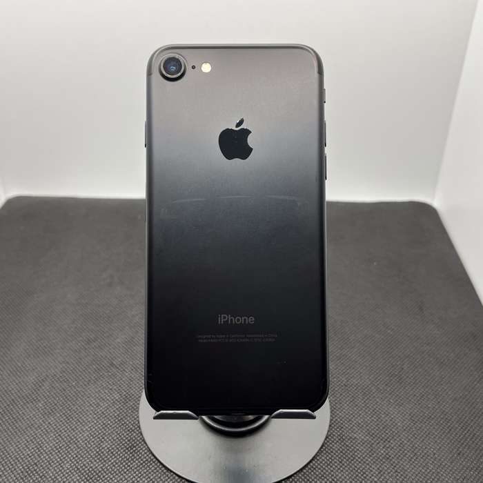 Apple iPhone 7 128GB Matte Black - Minor Bright Spots