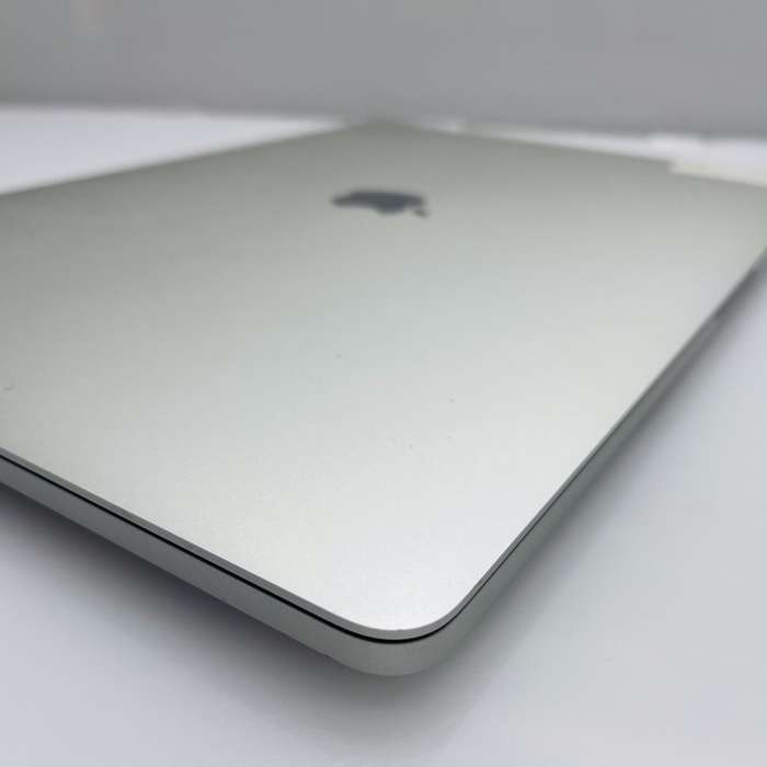 Apple MacBook Pro 15-inch "Core i7" 2.60GHz (Touch/2019) 16GB RAM 500GB SSD Silver (12 Month Warr...
