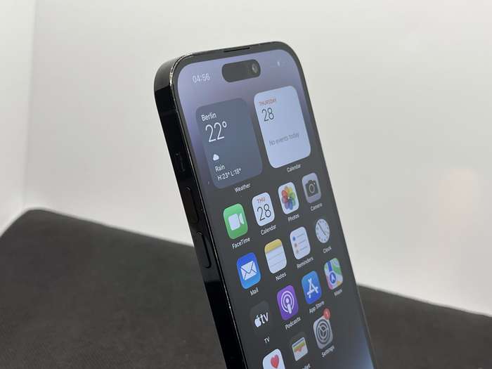 Apple iPhone 14 Pro 256GB Space Black (6 Month Warranty)  Blurry Front Camera
