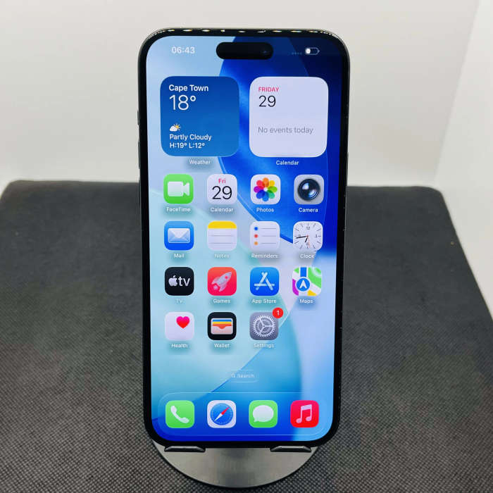 Apple iPhone 15 Plus 128GB Black (12 Month Warranty)