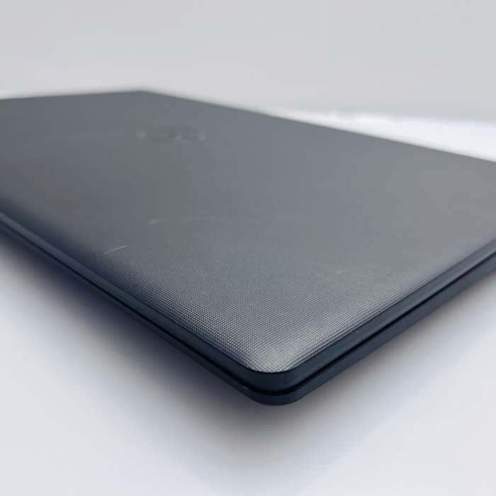 Dell Vostro 15 3510 11th Gen "Core i5" 2.40GHz 16GB RAM 512GB SSD Black