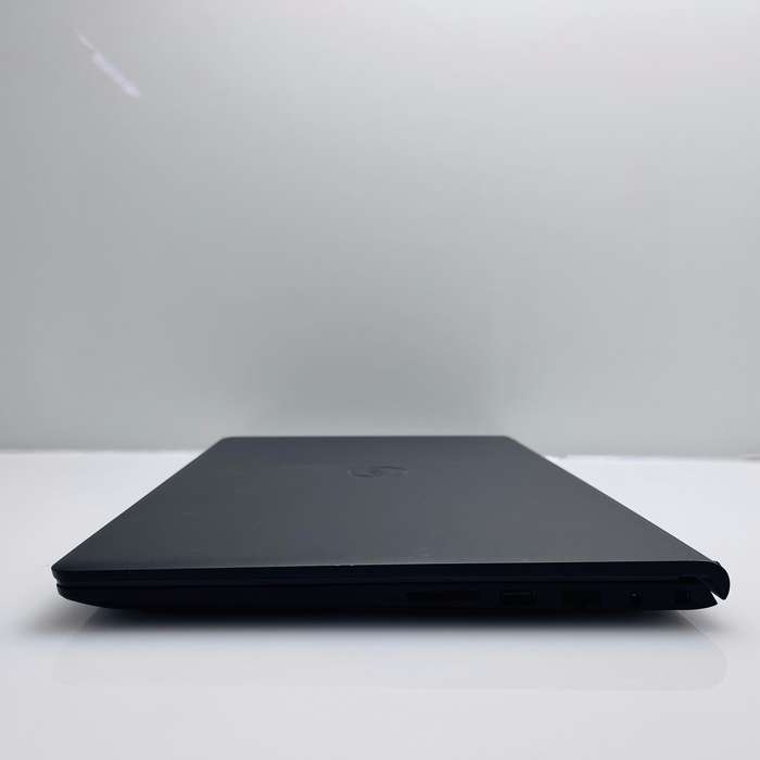 Dell Vostro 15 3510 11th Gen "Core i5" 2.40GHz 16GB RAM 512GB SSD Black