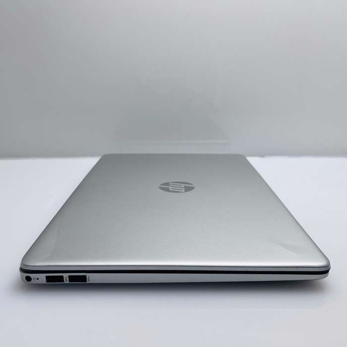 HP 15s-eq2004ni Ryzen 3 2.60GHz 8GB RAM 512GB SSD (NVMe) Silver - Damaged Hinge And Casing