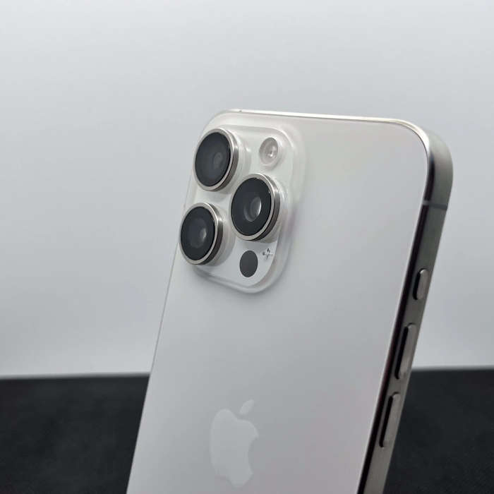 Apple iPhone 15 Pro Max White Titanium (12 Month Warranty)