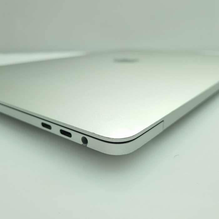 MacBook Pro 15-Inch "Core i7" 2.7GHz (Touch/Late 2016) 16GB RAM 512 SSD (6 Month Warranty)