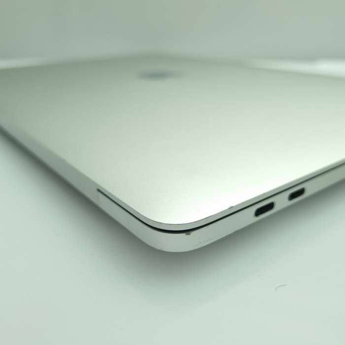 MacBook Pro 15-Inch "Core i7" 2.7GHz (Touch/Late 2016) 16GB RAM 512 SSD (6 Month Warranty)