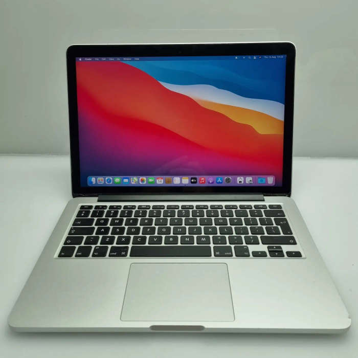 MacBook Pro 13" "Core i5" 2.7GHz (Early 2015) 8GB RAM 256GB SSD Silver - Cracked Screen