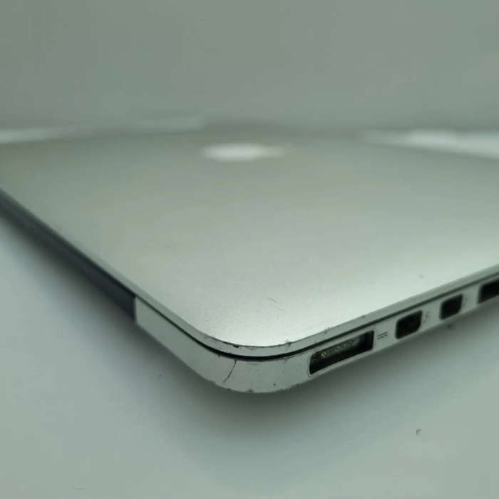 MacBook Pro 13" "Core i5" 2.7GHz (Early 2015) 8GB RAM 256GB SSD Silver - Cracked Screen