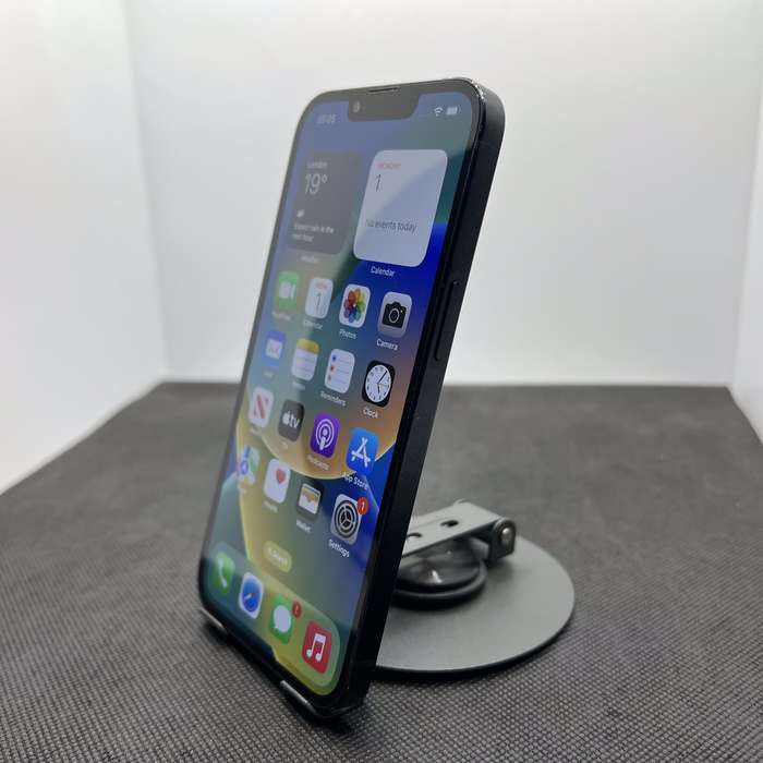 Apple iPhone 13 128GB Midnight (6 Month Warranty)