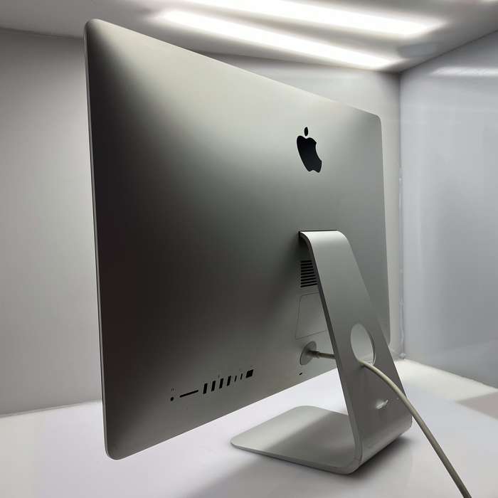 Apple iMac 27-Inch Core i5 8GB RAM 256GB SSD (Late 2020) + Keyboard Bundle Value Silver (6 ...