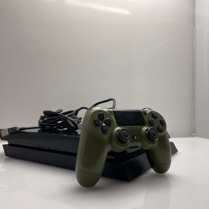 PlayStation 4 Black 500GB + 1 Controller + HDMI Cable + Power Cable (3 Month Warranty)