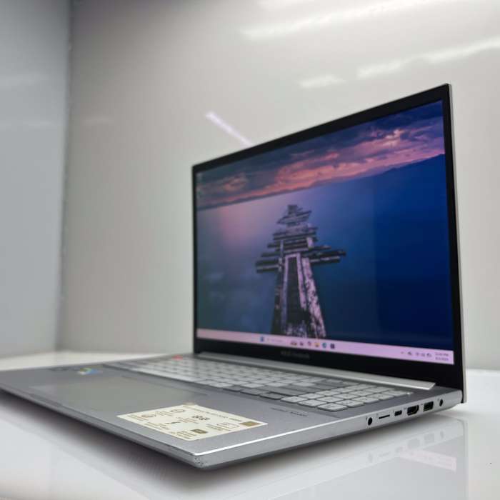 Asus VivoBook Pro 16X 11th Gen "Core i7" 16GB RAM 512GB SSD (RAID) Silver (12 Month Warranty)