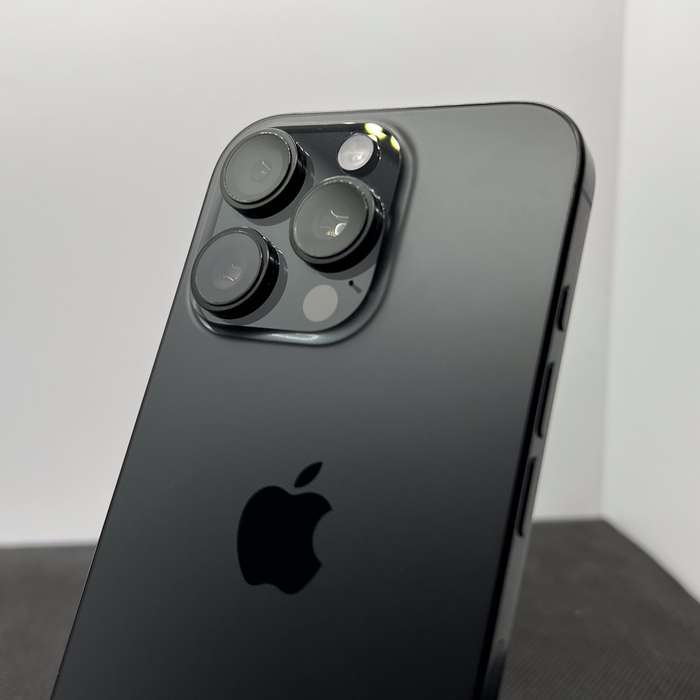 Apple iPhone 16 Pro 128GB Black Titanium (2 Year Warranty)