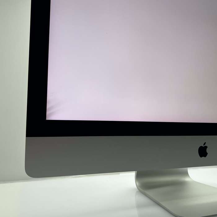 Apple iMac 27-Inch Core i5 8GB RAM 256GB SSD (Late 2020) + Keyboard Bundle Value Silver (6 ...