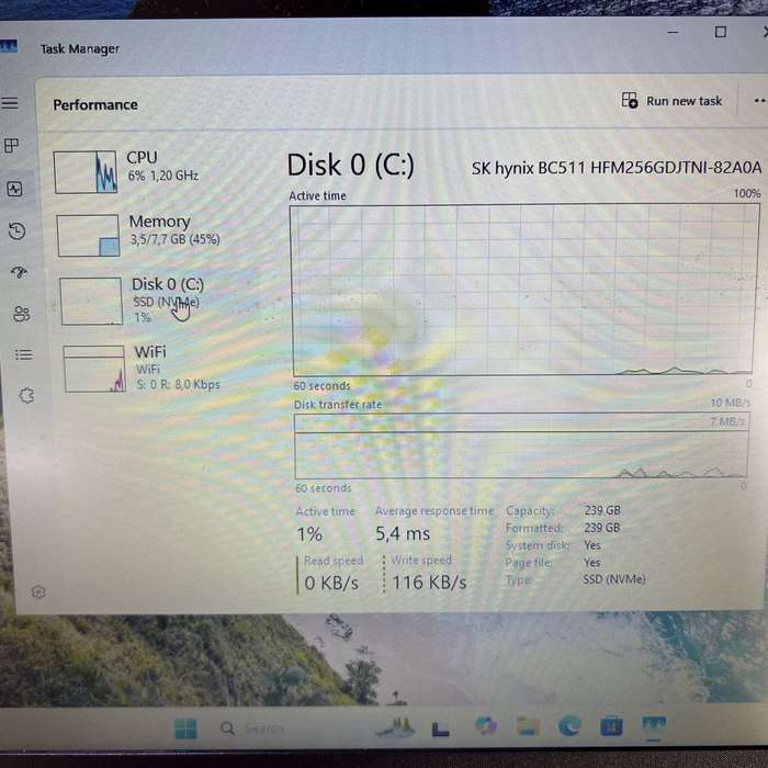 HP 14dq1031 ni "Core i3" 8GB RAM 256GB SSD Silver - Bright Spots | Chipped Casing