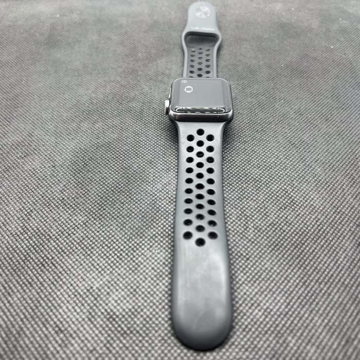 Apple Watch Series 3 Nike Straps 38mm GPS Only Space Grey