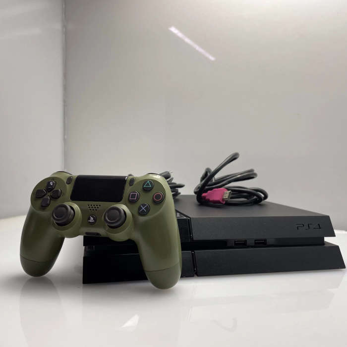 PlayStation 4 Black 500GB + 1 Controller + HDMI Cable + Power Cable (3 Month Warranty)