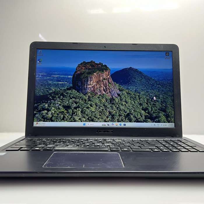 Asus X543U "Core i7" 1.80GHz 8GB RAM 256GB SSD Black - Bright Spots
