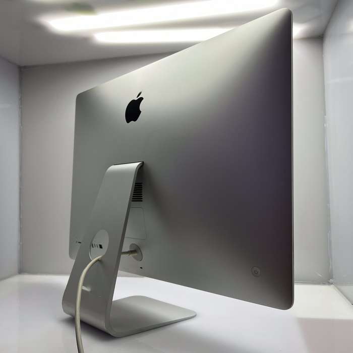 Apple iMac 27-Inch Core i5 8GB RAM 256GB SSD (Late 2020) + Keyboard Bundle Value Silver (6 ...