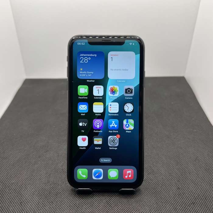 Apple iPhone XR 64GB Black  (3 Month Warranty) - Minor Bright Spots