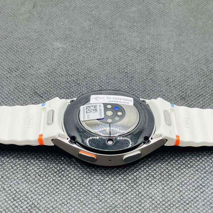 Samsung Galaxy Watch 7 40mm LTE Cream (3 Month Warranty)  Mint Condition