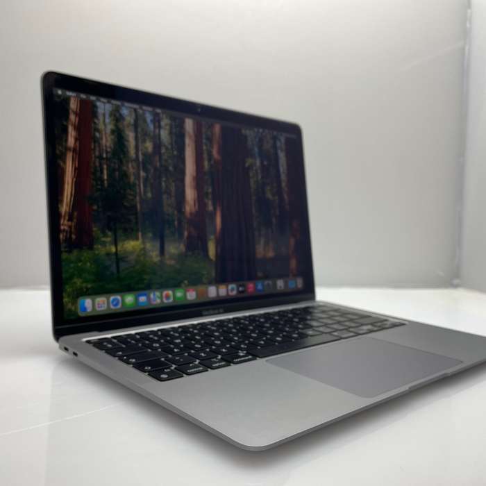 Apple MacBook Air "M1" 8 CPU/ 8 GPU 13-Inch (2020) 8GB RAM 256GB SSD Silver (12 Month Warranty)