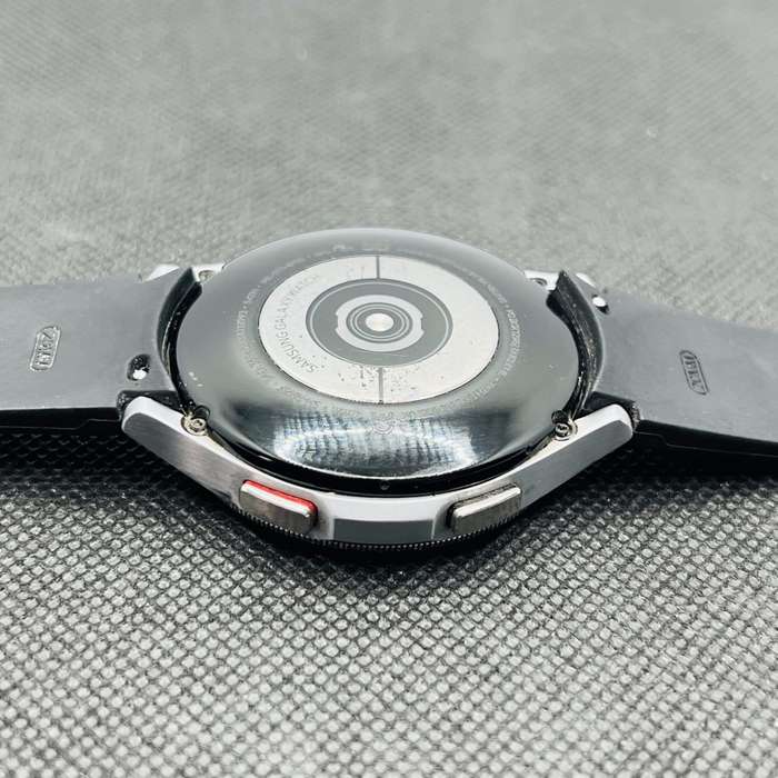 Samsung Galaxy Watch 4 Classic 46mm LTE Silver - With Black Straps