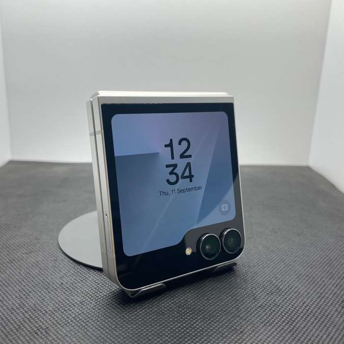 Samsung Galaxy Z Flip 7 FE 256GB White (6 Month Warranty)