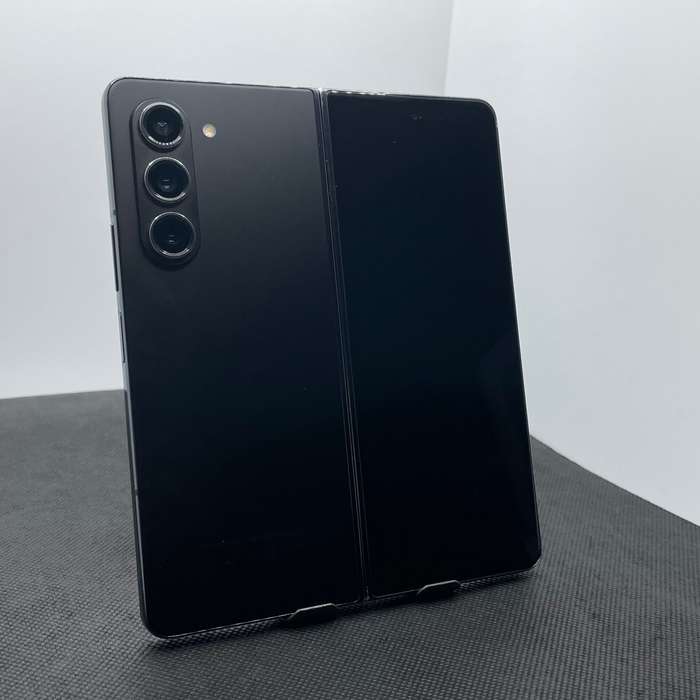 Samsung Galaxy Z Fold 5 512GB Dual Sim Phantom Black (12 Month Warranty)