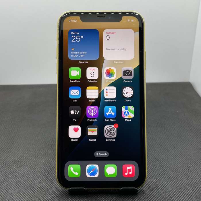 Apple iPhone 11 64GB Yellow (6 Month Warranty) - Minor Bright Spots