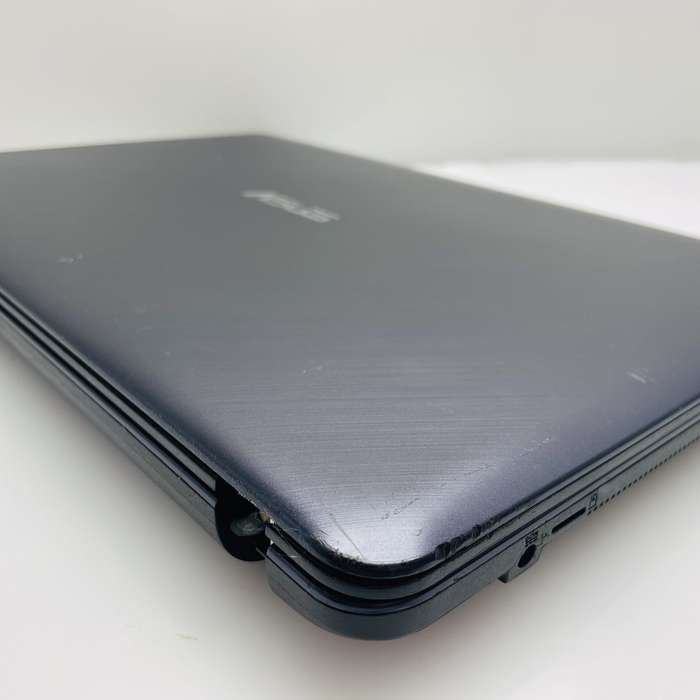 Asus X543UA-I341GT 6th Gen "Core i3" 2.30GHz 12GB RAM 256GB SSD + 1TB HDD Black - Hinge Damage An...