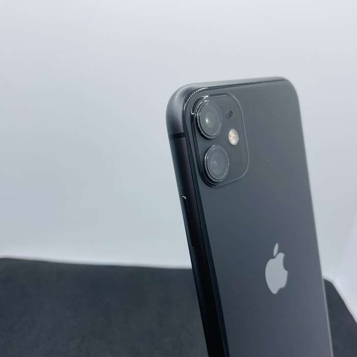 Apple iPhone 11 128GB Black (6 Month Warranty)