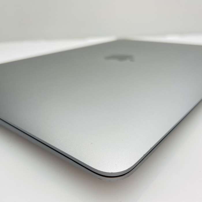 Apple MacBook Air M1 13-Inch 8 GPU/7 CPU 8GB RAM 256GB SSD (2020) Space Gray (12 Month Warr...
