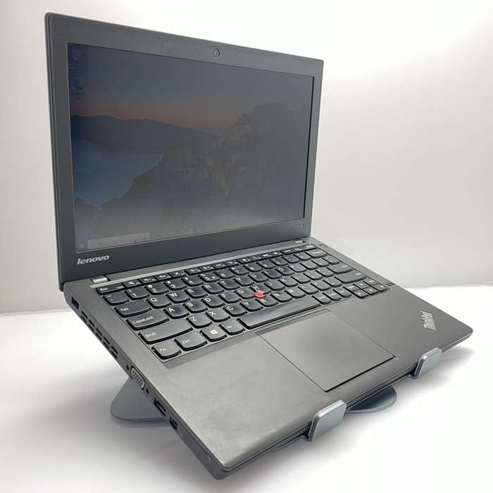 Lenovo ThinkPad X250 UltraBook "Core i5" 8GB RAM 1TB HDD + 16GB SSD Black - Bright Spots | Cracke...