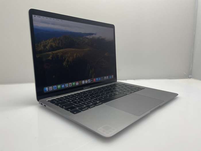 Apple MacBook Air 13-Inch Core i5 1.60GHz (Late 2018) 8GB RAM 256GB SSD Grey/Silver (6 Mont...
