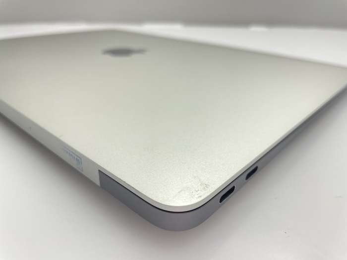 Apple MacBook Air 13-Inch Core i5 1.60GHz (Late 2018) 8GB RAM 256GB SSD Grey/Silver (6 Mont...