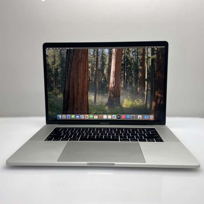 Apple Macbook Pro "Core i7" 15-inch 2.2GHz (Touch/2018) 16GB RAM 512GB SSD Silver (12 Month Warra...