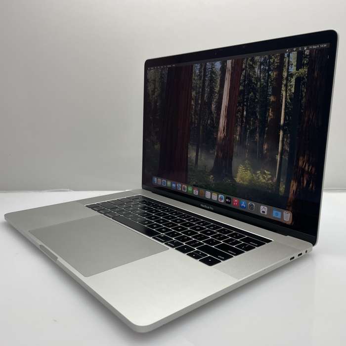 Apple Macbook Pro "Core i7" 15-inch 2.2GHz (Touch/2018) 16GB RAM 512GB SSD Silver (12 Month Warra...