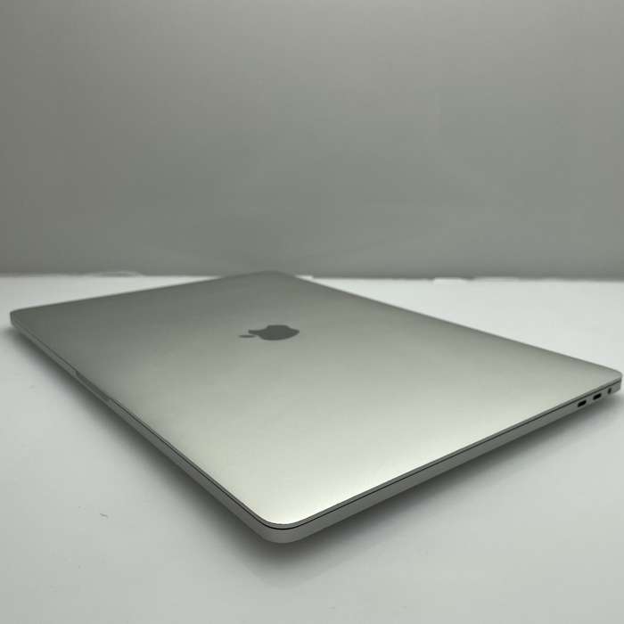 Apple Macbook Pro "Core i7" 15-inch 2.2GHz (Touch/2018) 16GB RAM 512GB SSD Silver (12 Month Warra...