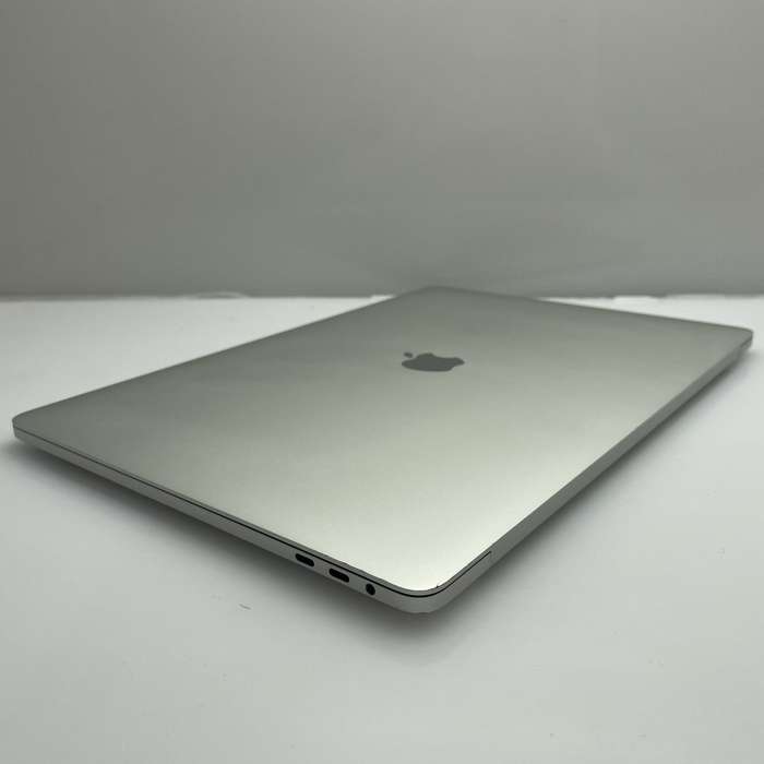 Apple Macbook Pro "Core i7" 15-inch 2.2GHz (Touch/2018) 16GB RAM 512GB SSD Silver (12 Month Warra...